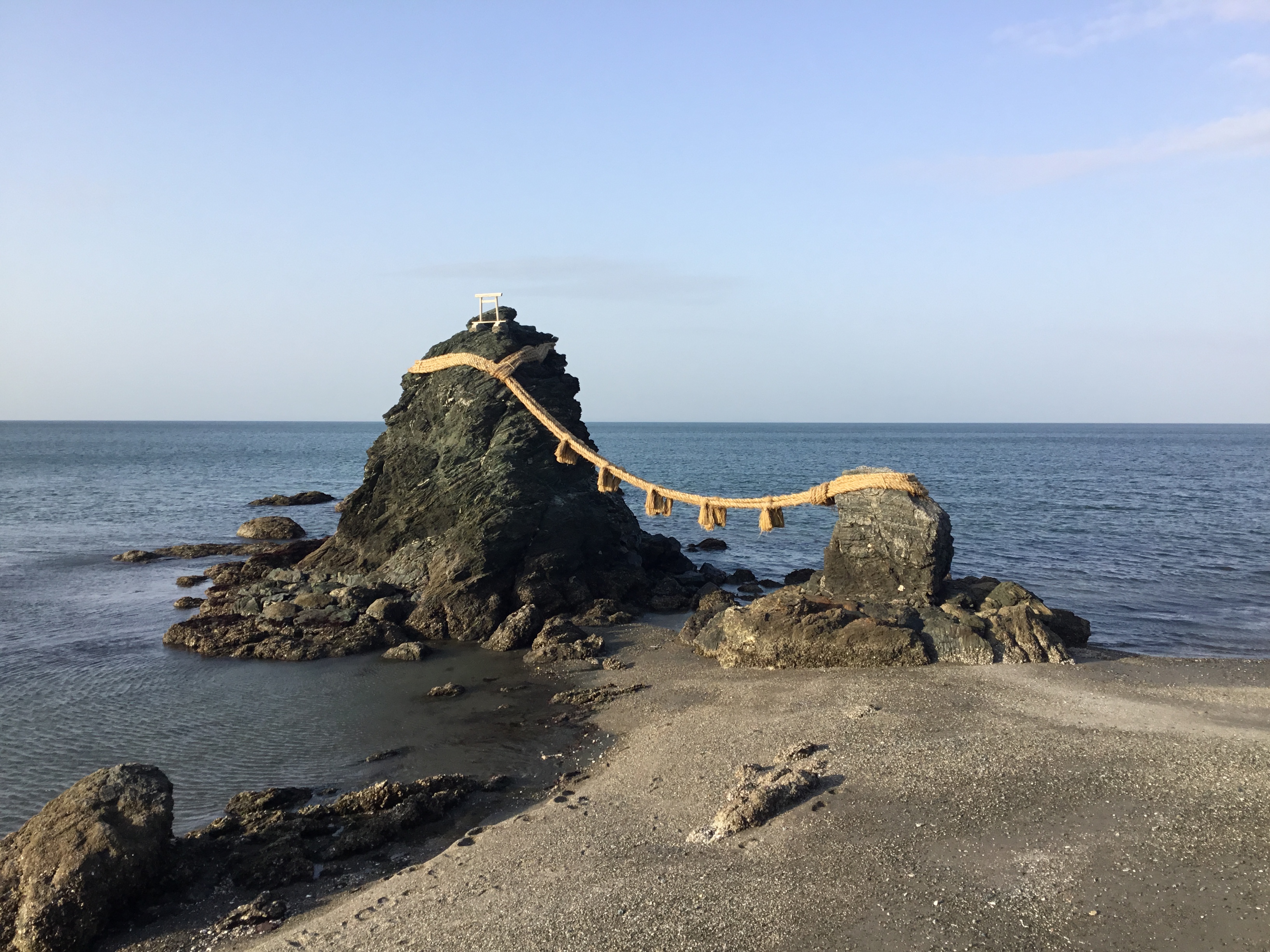 7B1FD376-CBDE-424C-AE85-016BD5E133DF